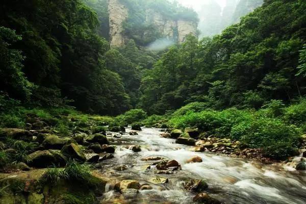 逃离地下古寺庙